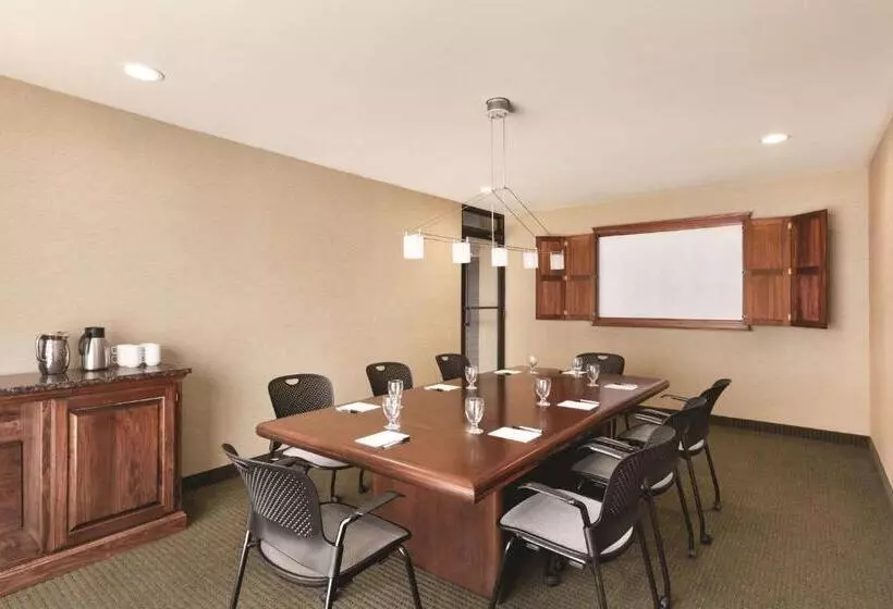 Radisson Hotel Lenexa Overland Park