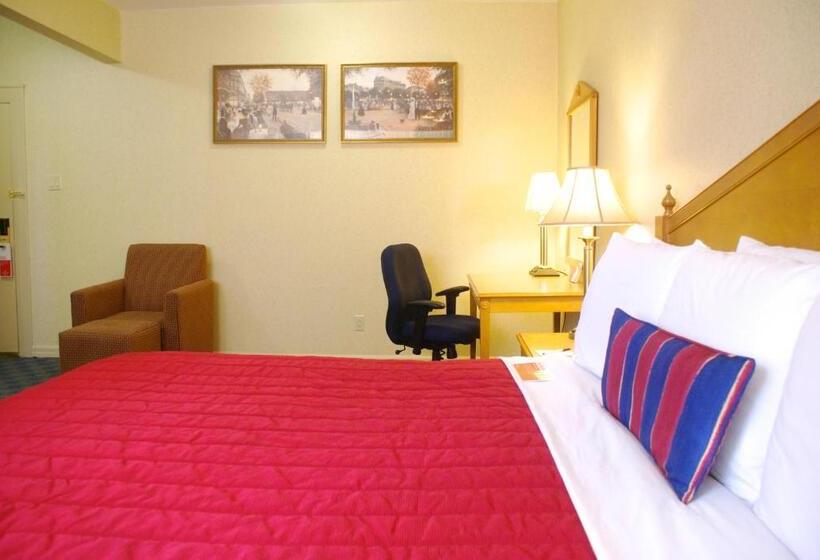 فندق Ramada By Wyndham Jersey City