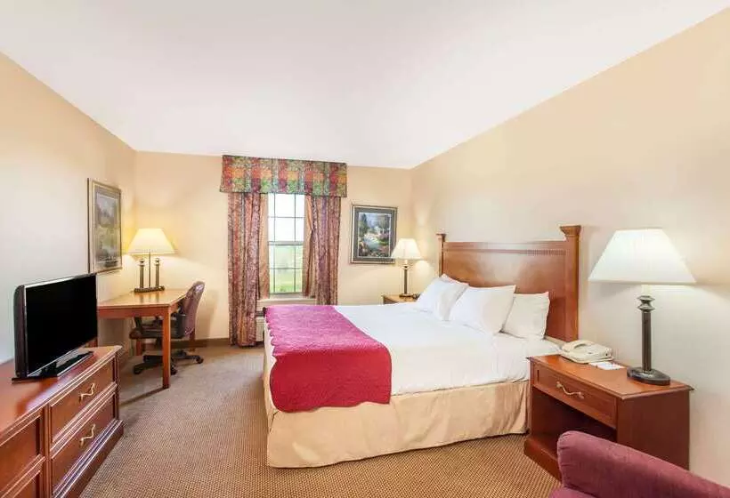 Hotelli Ramada By Wyndham Sparta/at Speedway