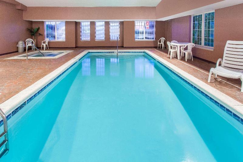 Otel Ramada By Wyndham Sparta/at Speedway