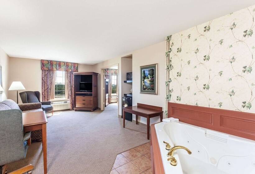 Otel Ramada By Wyndham Sparta/at Speedway