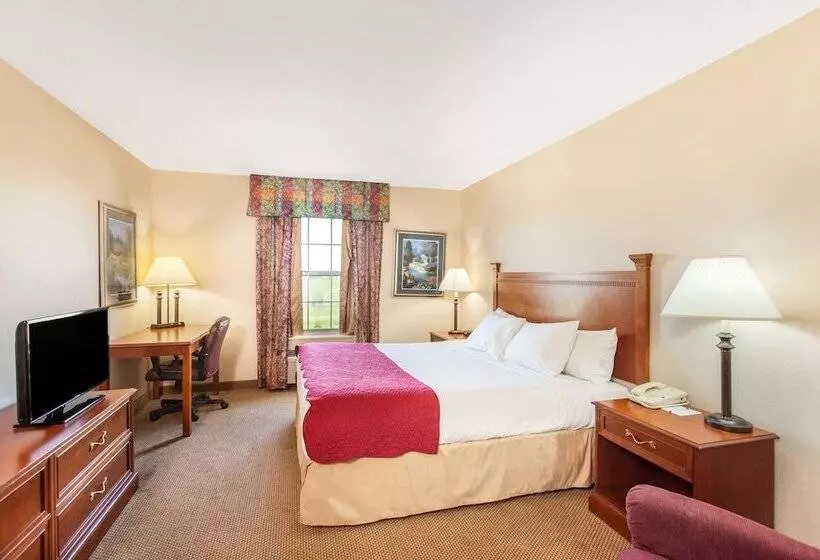 Hotelli Ramada By Wyndham Sparta/at Speedway