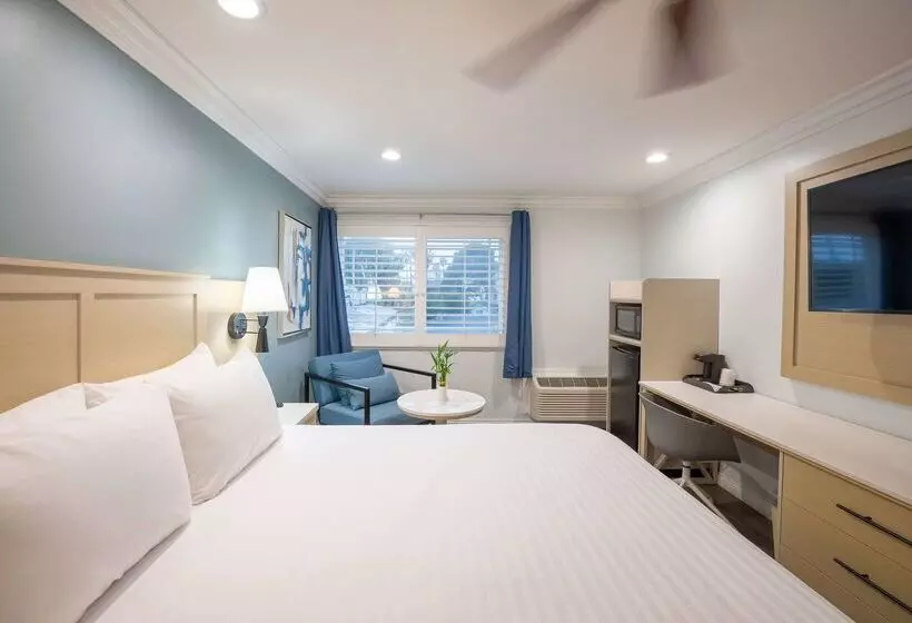 호텔 Ramada By Wyndham Redondo Beach