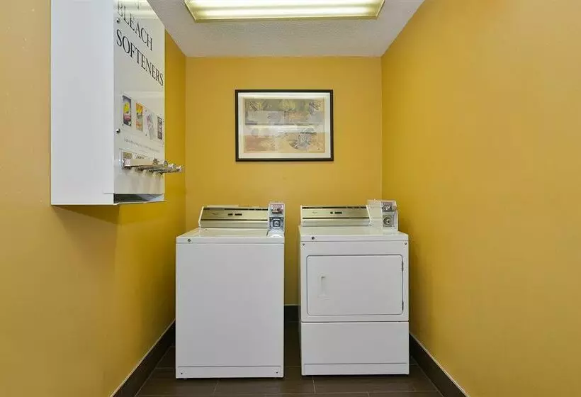 فندق Red Roof Inn & Suites Savannah Gateway