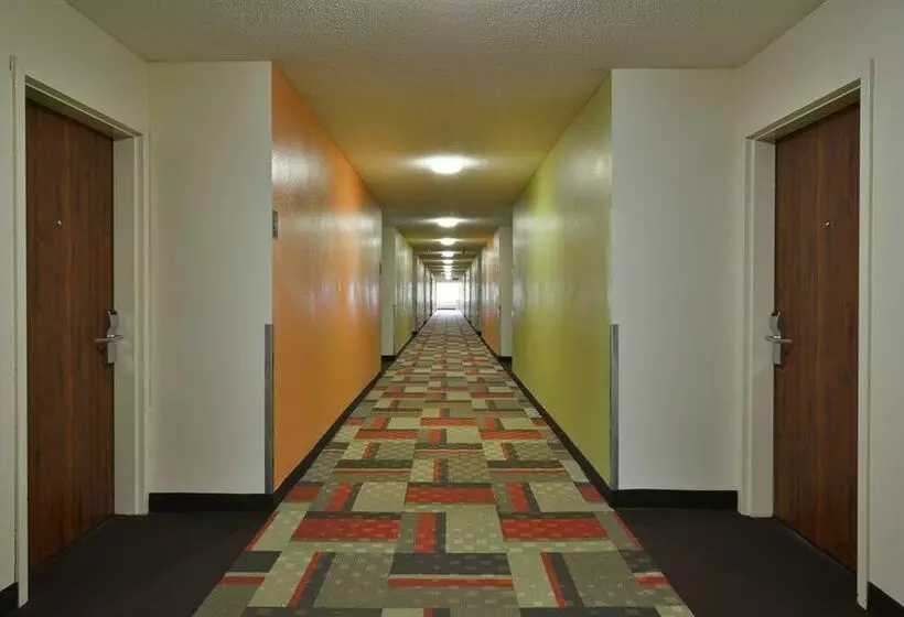 فندق Red Roof Inn & Suites Savannah Gateway