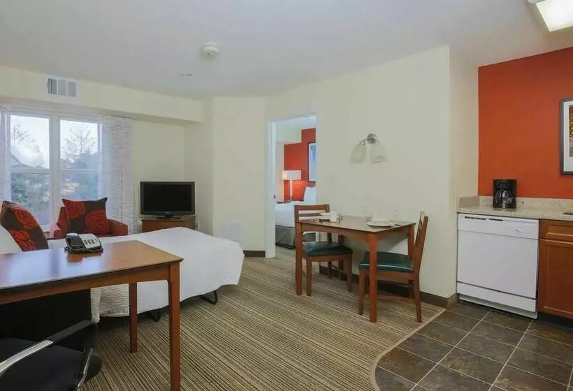 Отель Residence Inn By Marriott Salinas Monterey