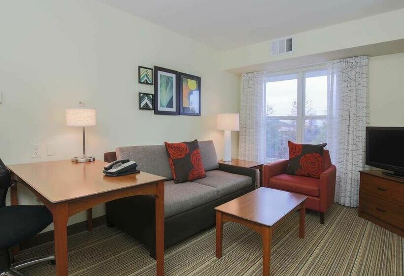 Отель Residence Inn By Marriott Salinas Monterey