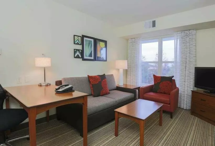 Отель Residence Inn By Marriott Salinas Monterey