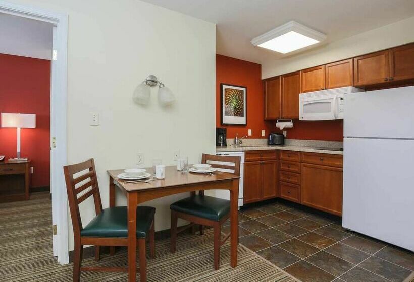 Отель Residence Inn By Marriott Salinas Monterey