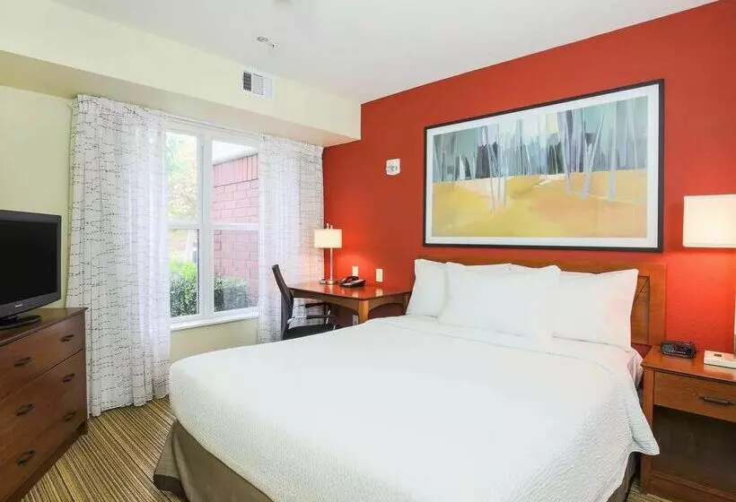 Отель Residence Inn By Marriott Salinas Monterey