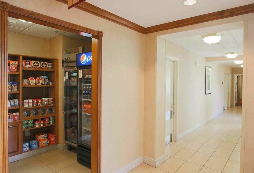 Отель Residence Inn By Marriott Salinas Monterey