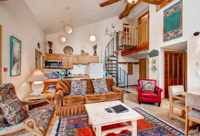 Отель ResortQuest Tyra II