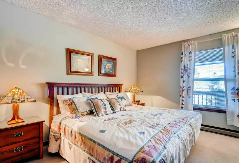 Отель ResortQuest Tyra II