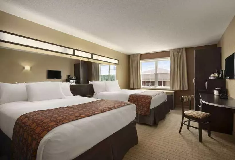 Microtel Inn & Suites By Wyndham Mineral Wells/parkersburg