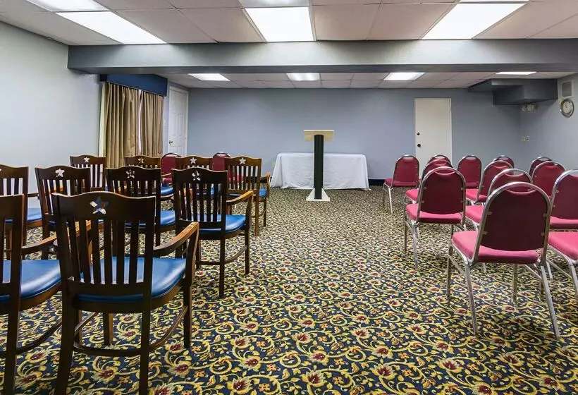 Motel 6ocala, Fl  Conference Center