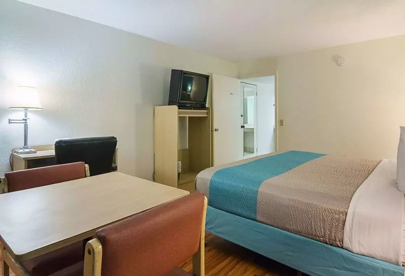 Motel 6ocala, Fl  Conference Center