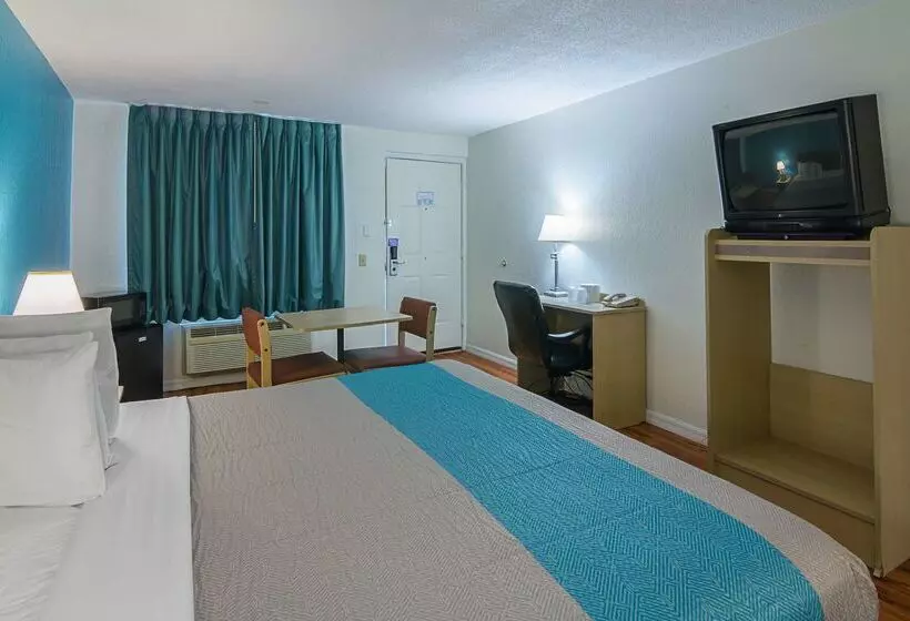 Motel 6ocala, Fl  Conference Center