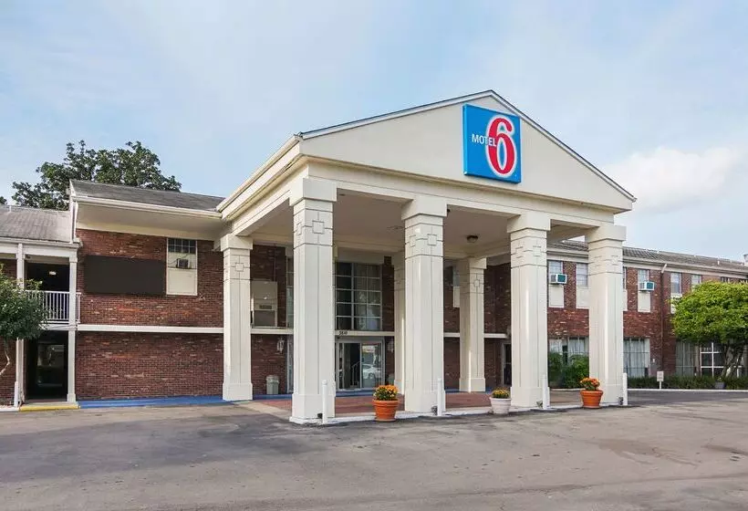 Motel 6ocala, Fl  Conference Center