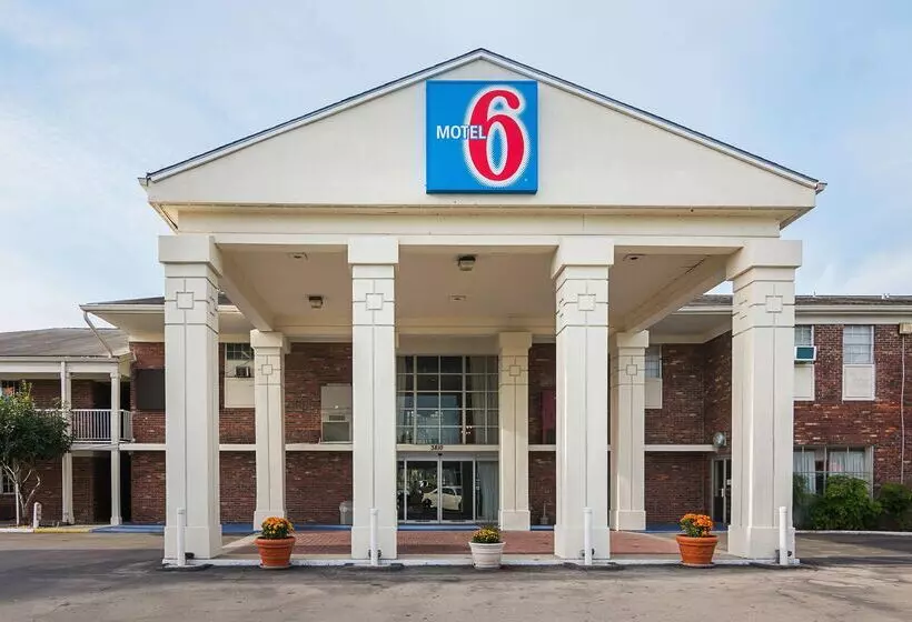 Motel 6ocala, Fl  Conference Center
