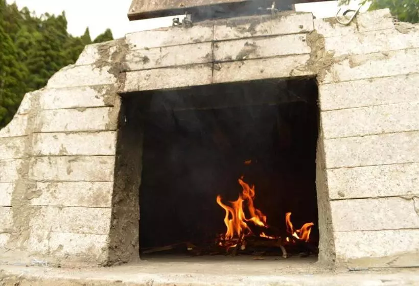 Retkeilymaja Satoyama Guest House Couture