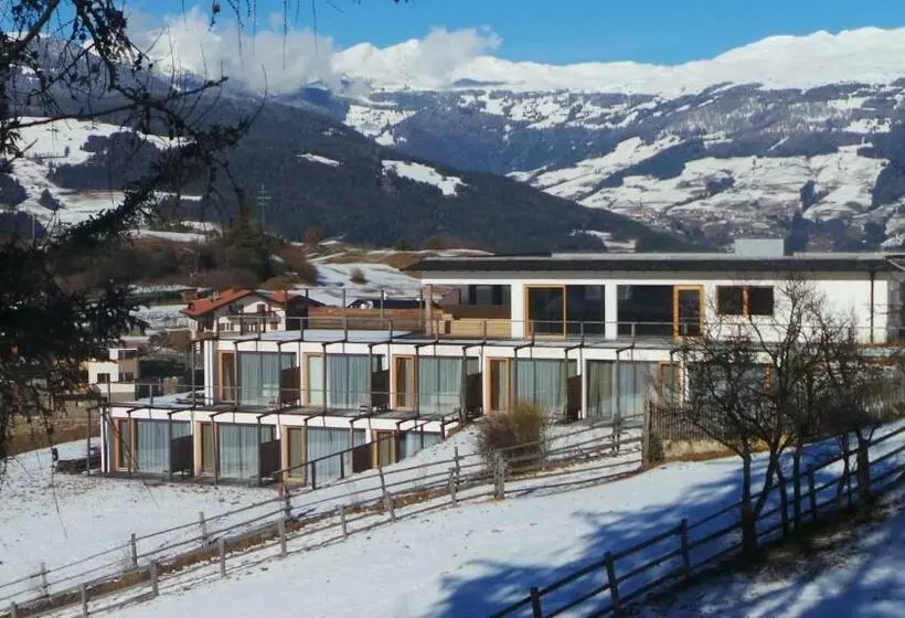 ベッドアンドブレックファースト Albergo Gasthof Zur Krone