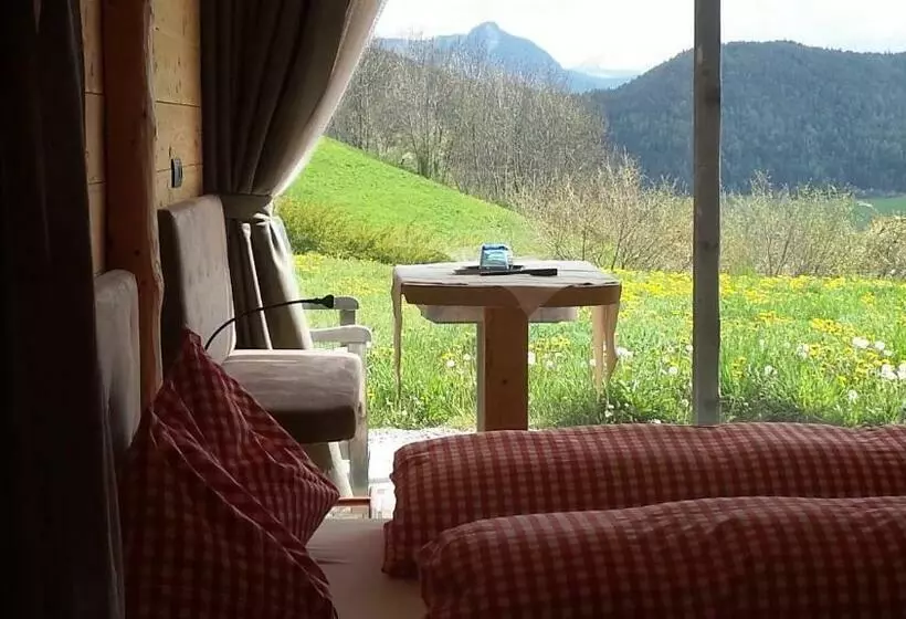 ベッドアンドブレックファースト Albergo Gasthof Zur Krone