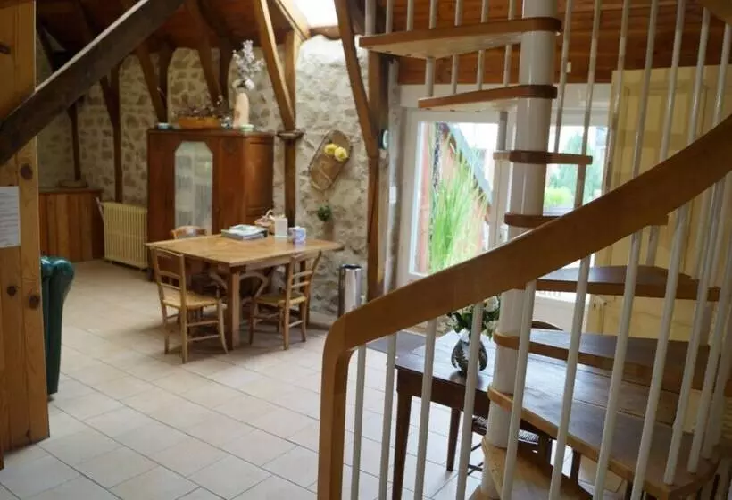 Aamiaismajoitus (B&B) Gîte De 15 Places En Chambre De 2, 4, 5 Personnes