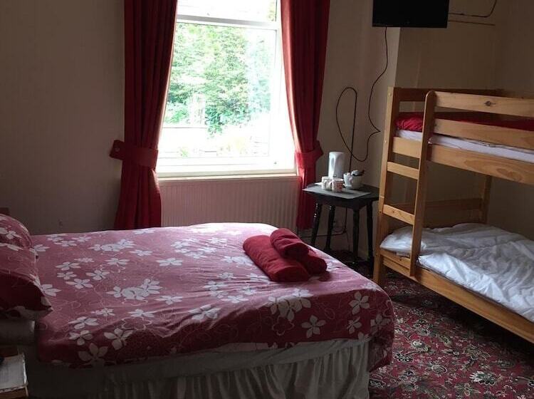 여관 The Sportsman Whitworth