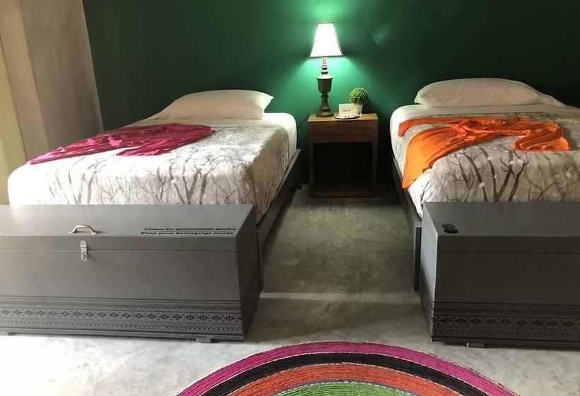 هتل Casa Conicarit