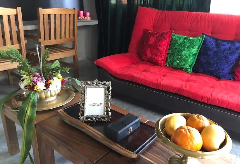 هتل Casa Conicarit