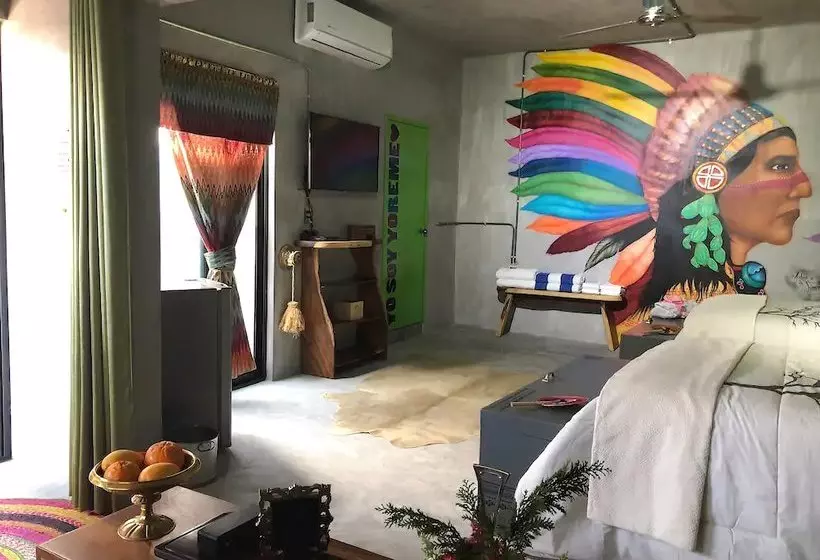 هتل Casa Conicarit