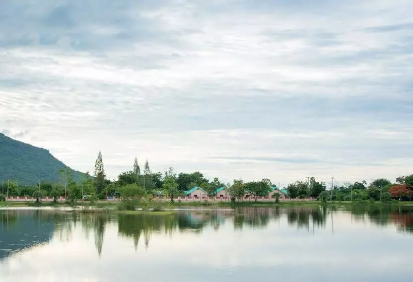 ホテル Chum Phae Lagoon Resort
