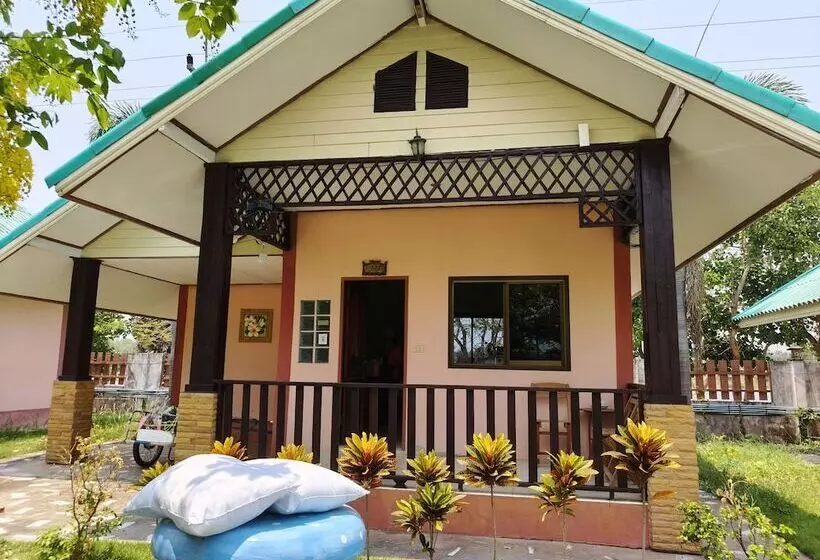 ホテル Chum Phae Lagoon Resort