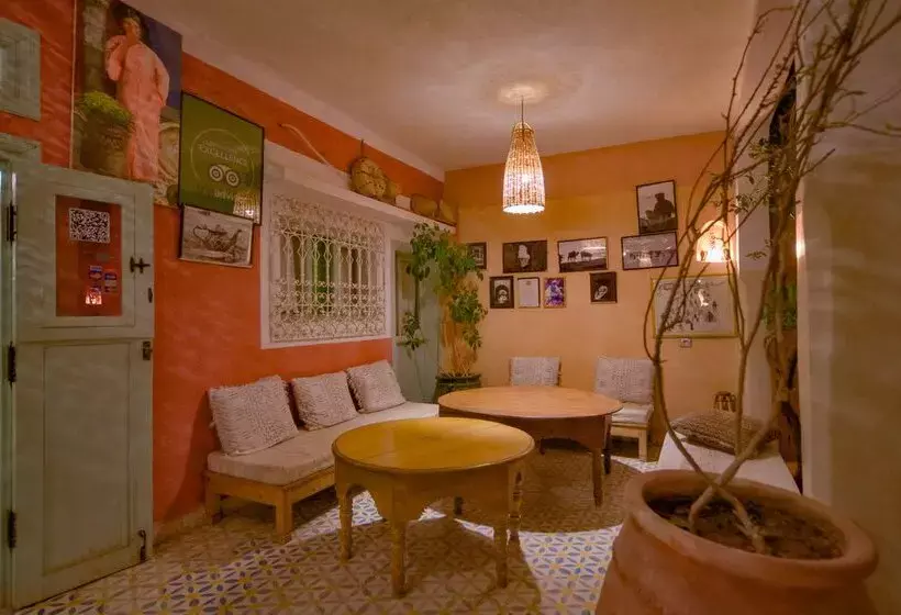 ホテル Dar Farhana