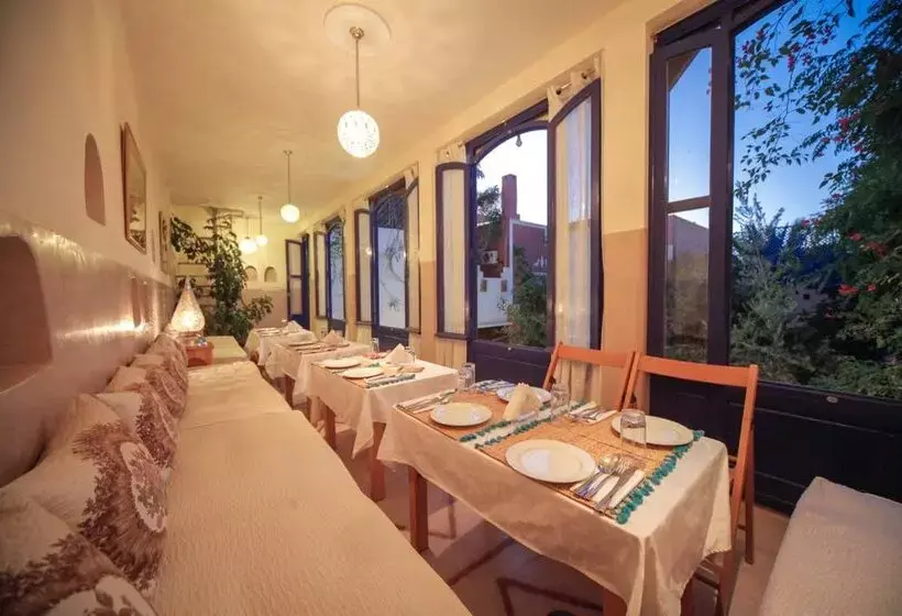 ホテル Dar Farhana