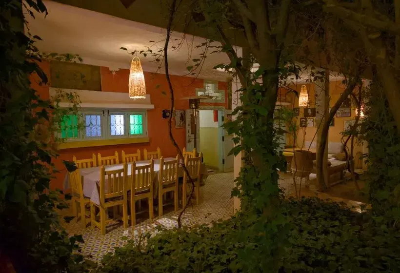 ホテル Dar Farhana