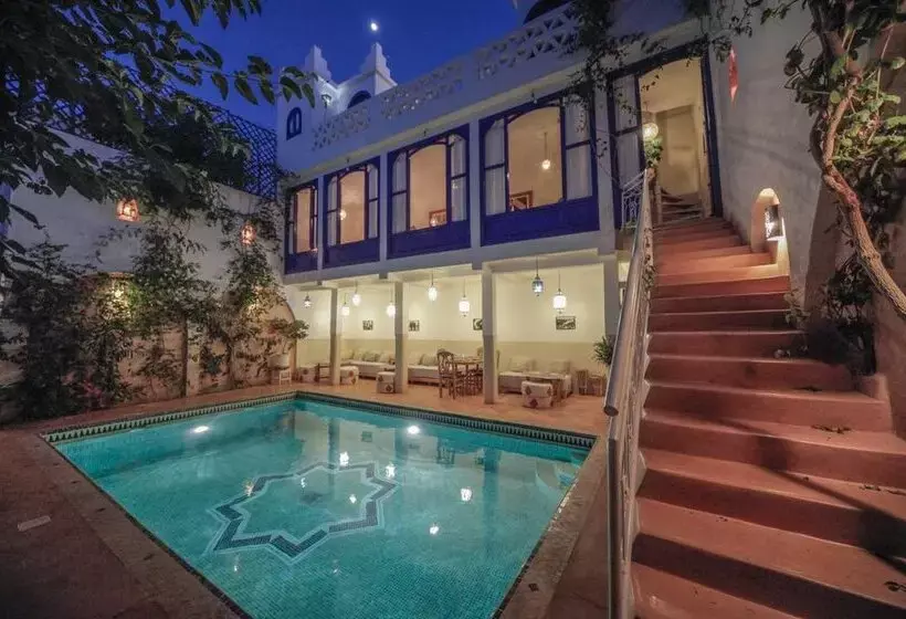 ホテル Dar Farhana