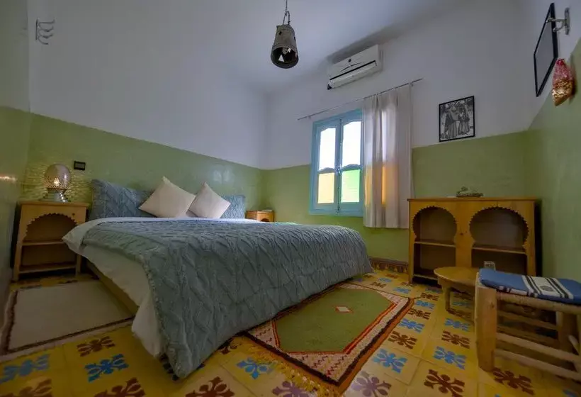 ホテル Dar Farhana