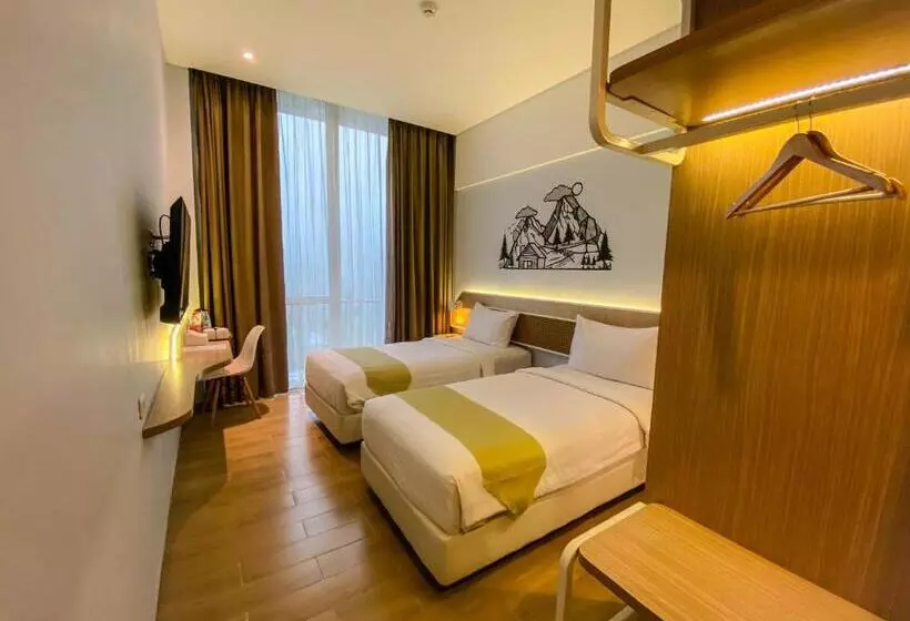 Facade Hotel By Azana