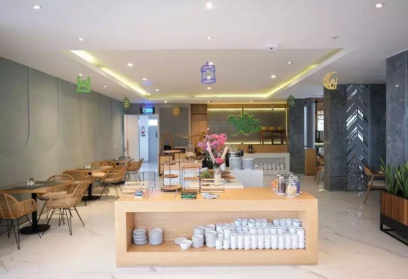 Facade Hotel By Azana