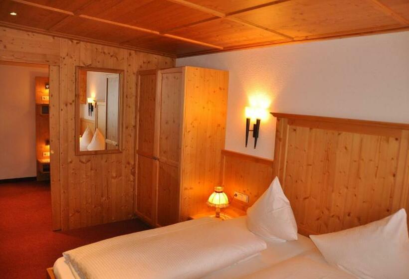 Отель Gasthof Valluga