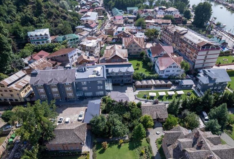 هتل Grand Boulevard