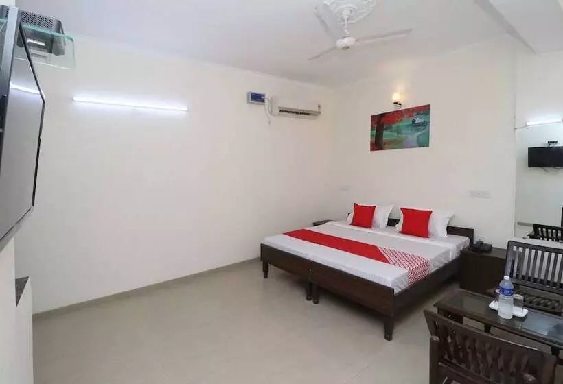 ホテル Ra Vista By Oyo Rooms