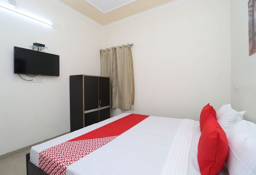 בית מלון כפרי Ra Vista By Oyo Rooms