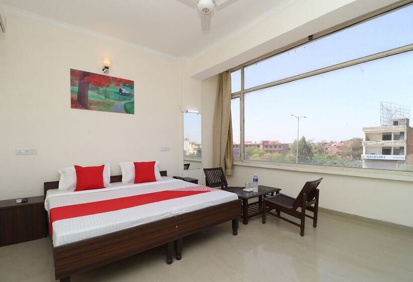 בית מלון כפרי Ra Vista By Oyo Rooms