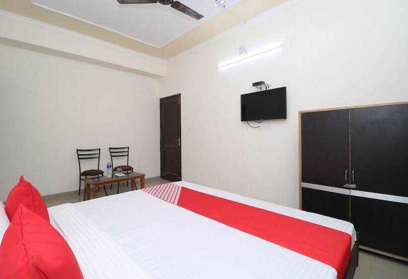 בית מלון כפרי Ra Vista By Oyo Rooms