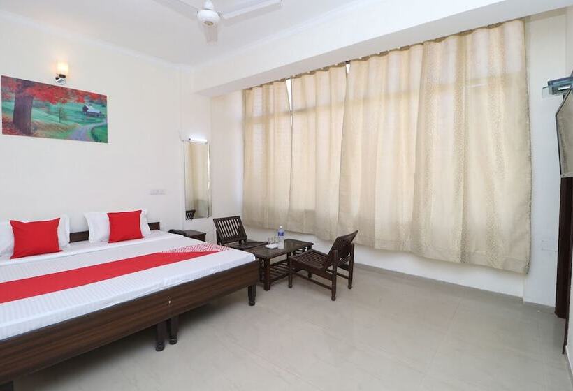 בית מלון כפרי Ra Vista By Oyo Rooms