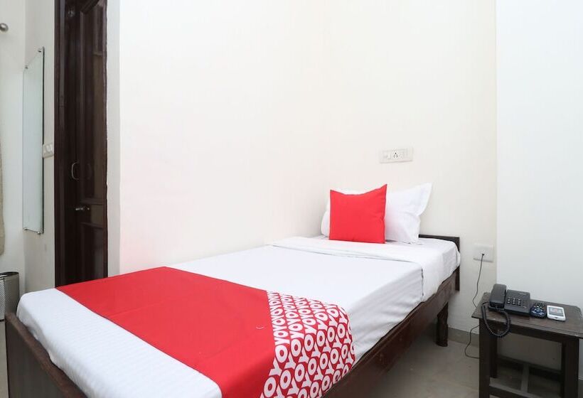 בית מלון כפרי Ra Vista By Oyo Rooms