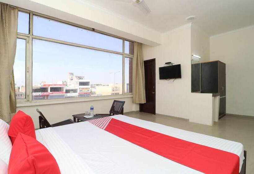 בית מלון כפרי Ra Vista By Oyo Rooms