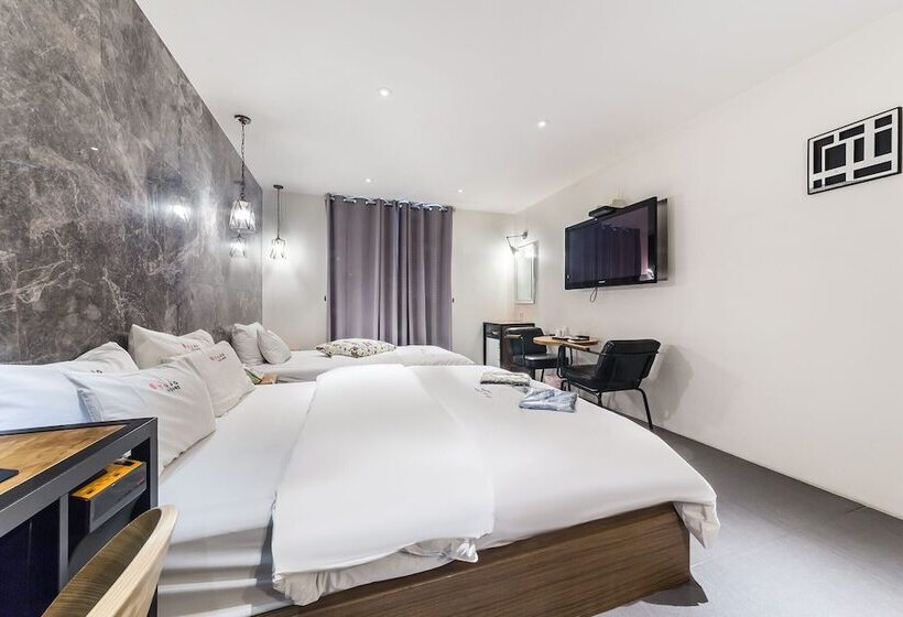 Hotel Yaja Guri Sutaek